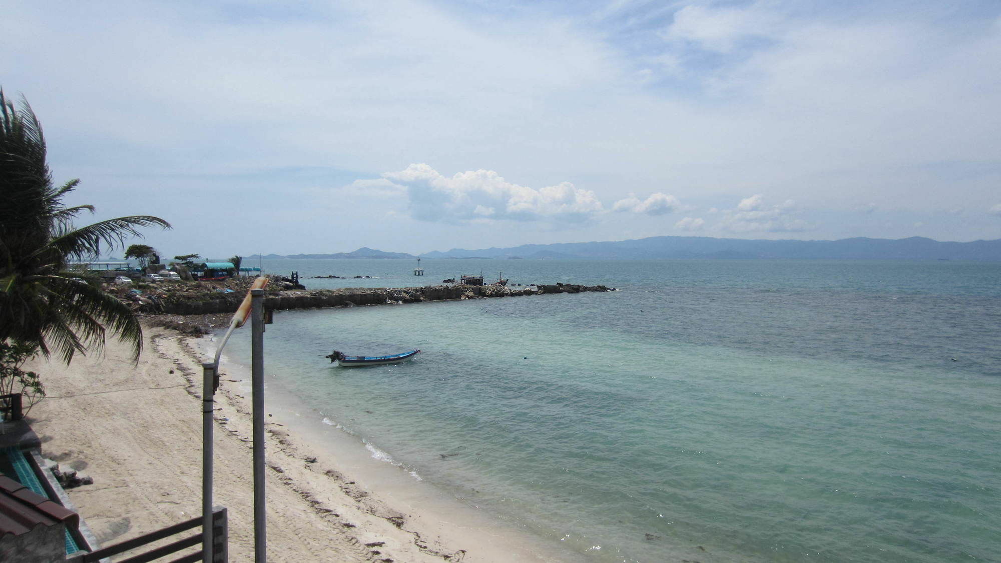 Charung Beach Haad Rin Exterior photo